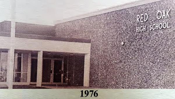 front view of Red Oak High School built in 1976 