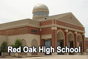 front view of Red Oak High School 